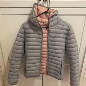 Like new!! Save The Duck womens hooded puffer coat (size M)